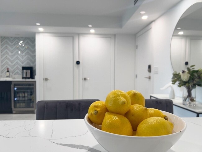 Building Photo - 3546 S Ocean Blvd