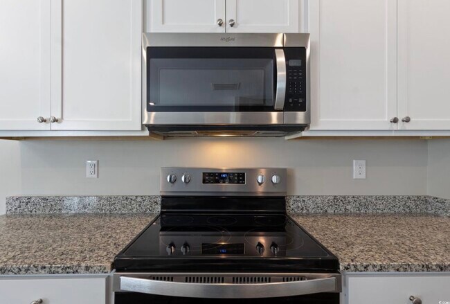 Building Photo - 124 Cassina Dr