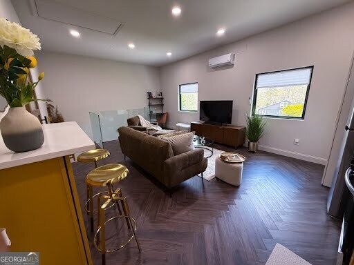 Building Photo - 3489 Vinings N Way