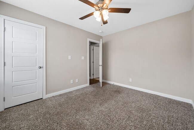 Building Photo - 1398 Citadel Dr