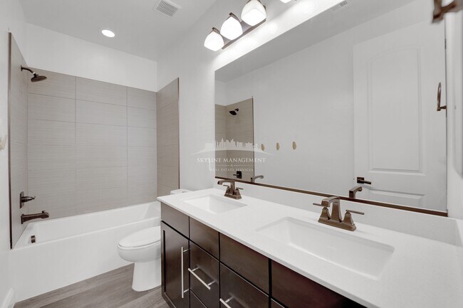 Building Photo - 12549 Lylan Ridge St