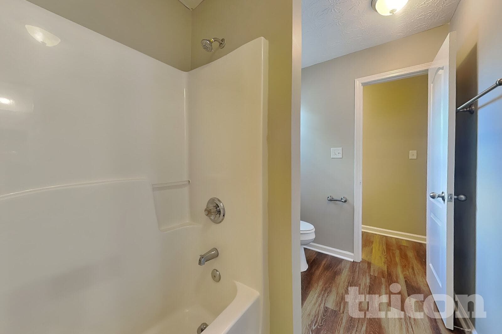 Building Photo - 1024 Weatherwood Pl NE