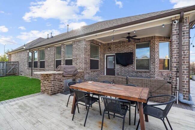 Building Photo - 24742 Levante Dr