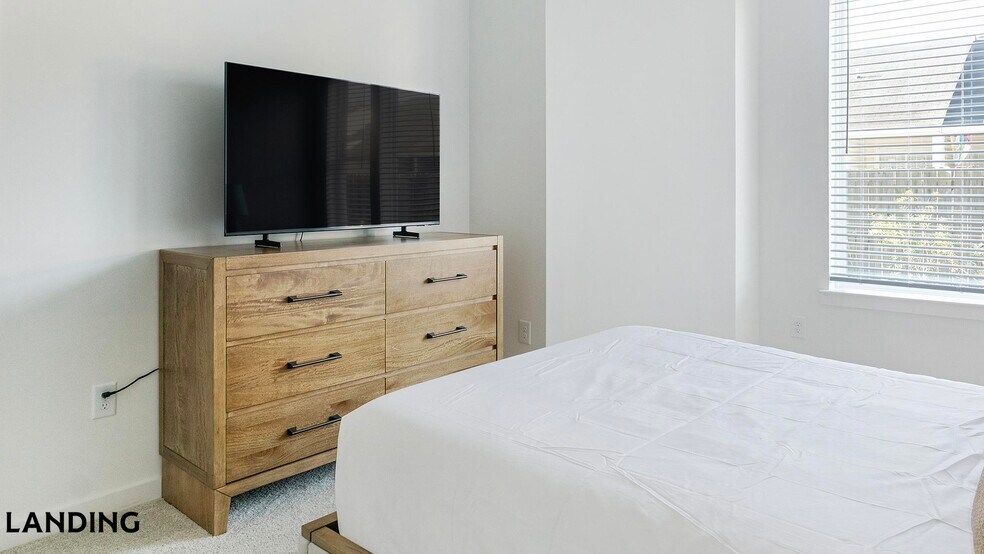 Building Photo - 2110 Birkhall St