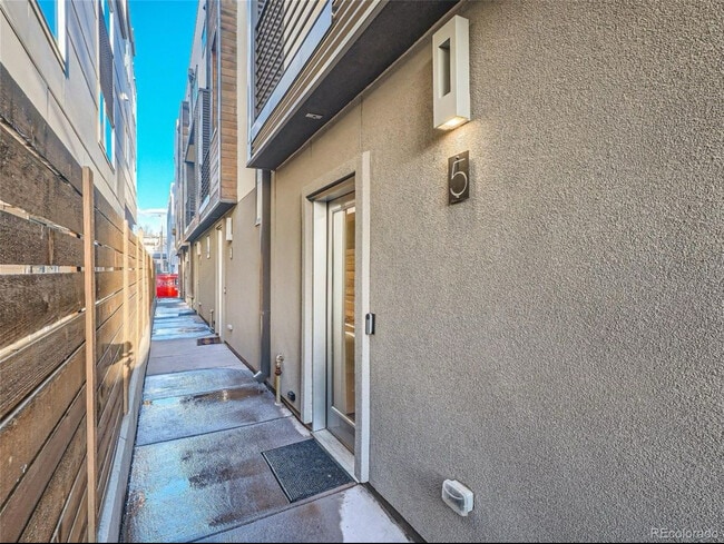 Building Photo - 4463 Tennyson St