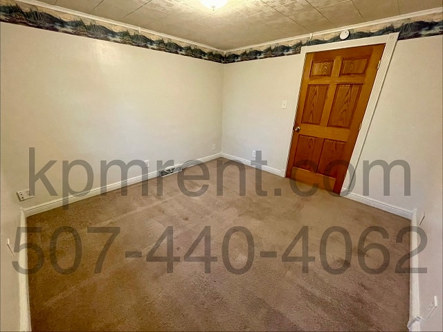 Building Photo - 502 Chestnut St