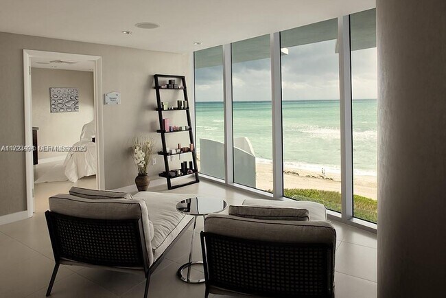 Building Photo - 17001 Collins Ave