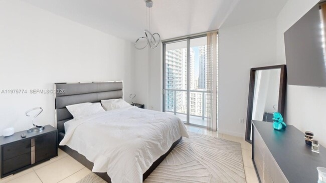 Building Photo - 79 SW 12th St