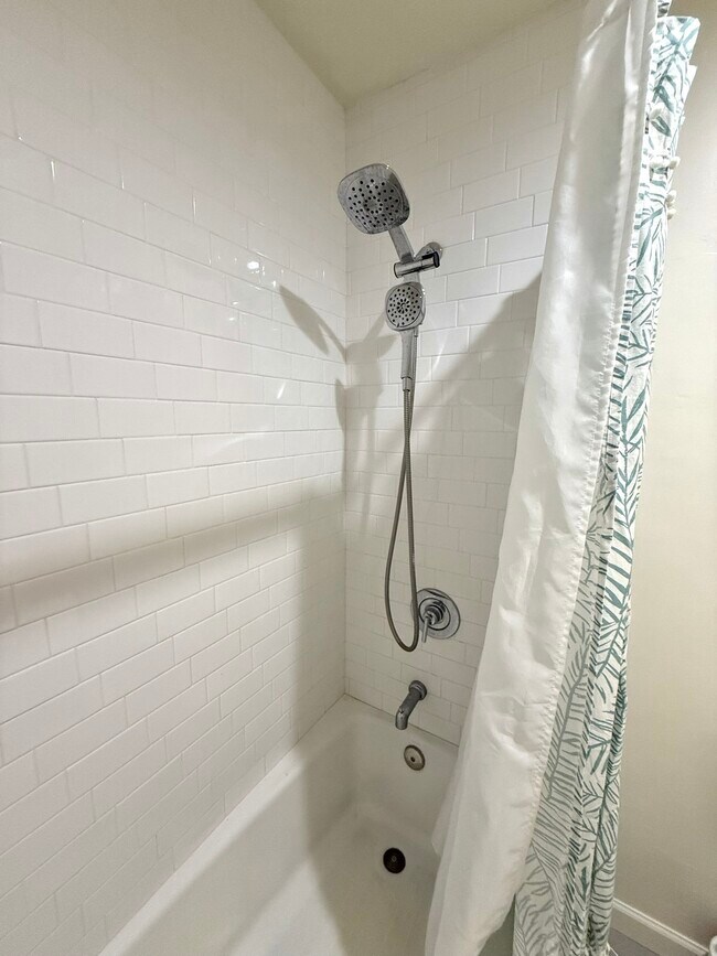 Building Photo - 5790 Friars Rd