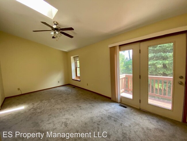 Building Photo - 2 br, 2.5 bath House - 5405 Bay Harbor Drive