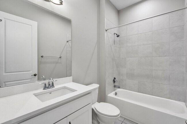 Building Photo - 9399 SW Pepoli Way