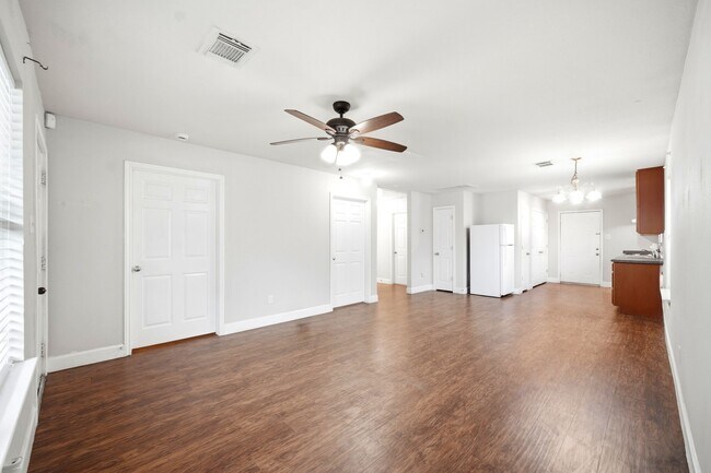 Building Photo - 11723 Greenmesa Dr