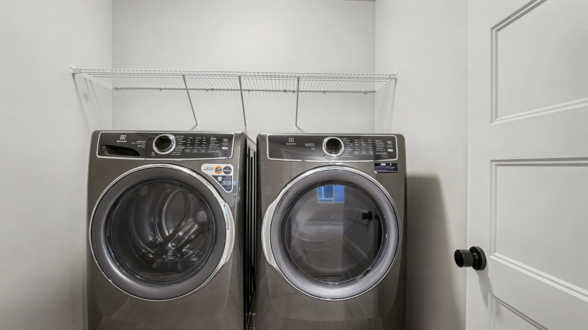 Building Photo - 8761 69th Pl NE