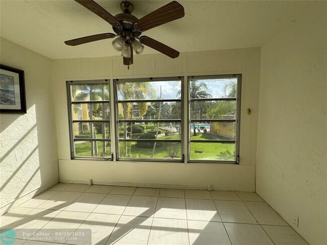Building Photo - 6700 Royal Palm Blvd