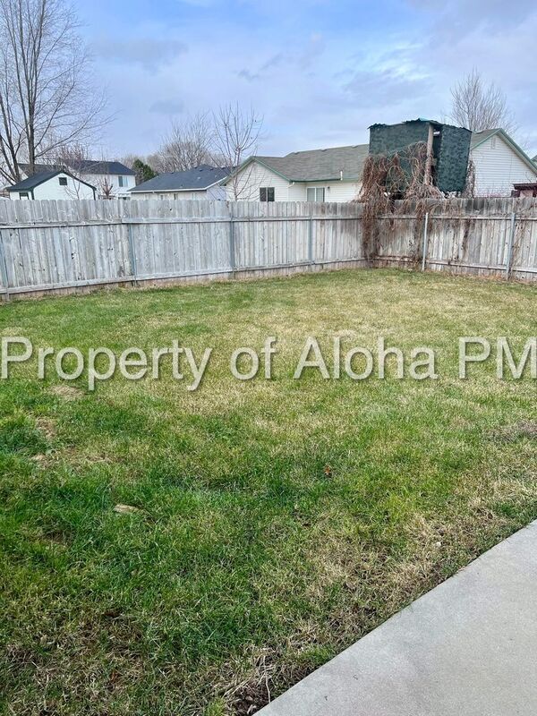 Building Photo - 2418 E Ohio Ave