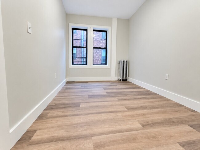 Building Photo - 158 Bergen Ave