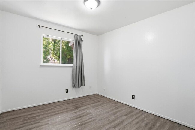 Building Photo - 7462-7462 21st Street