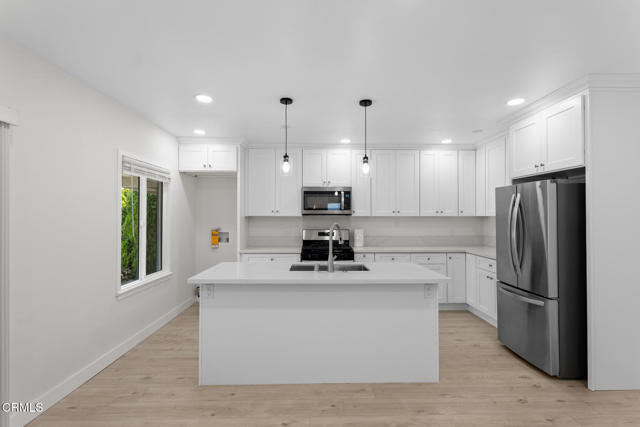 Building Photo - 4110 Verdugo View Dr