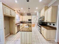 Building Photo - 784 New Home Loop