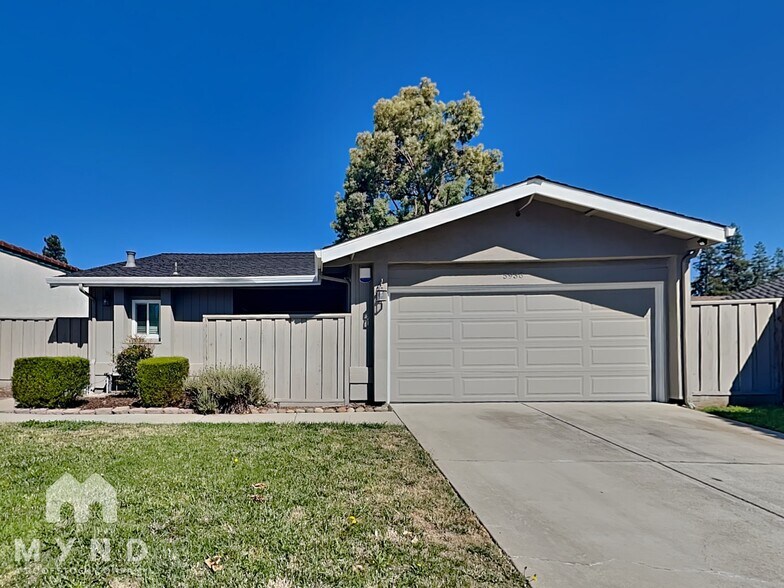 Primary Photo - 5936 Marshwell Way
