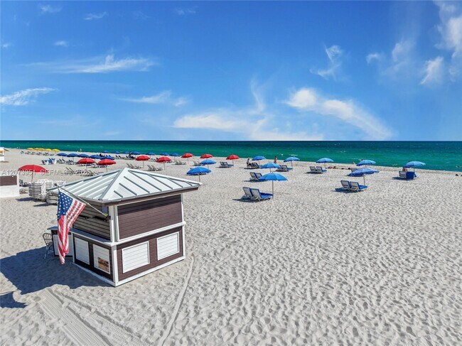 Building Photo - 4201 Collins Ave