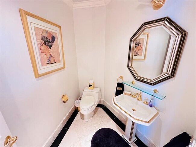 Building Photo - 6001 N Ocean Dr