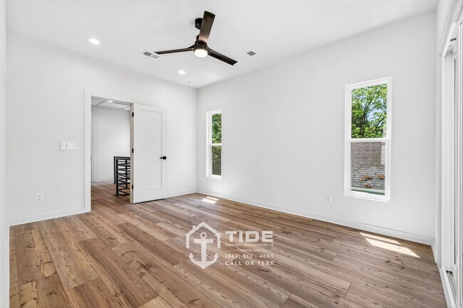 Building Photo - Modern Hanahan Living Near Park Circle