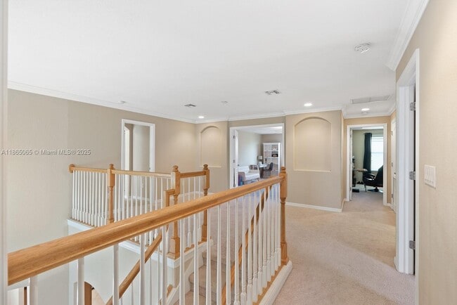 Building Photo - 2330 Heydon Cir E