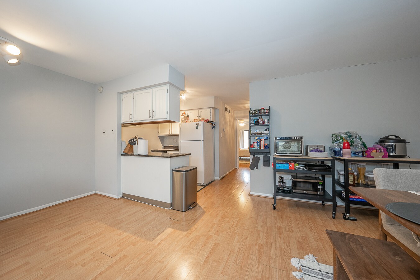 Building Photo - 765 N Ringgold St