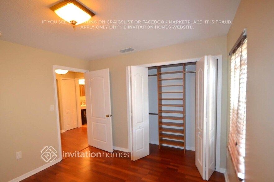 Building Photo - 16244 SW 44th Ln