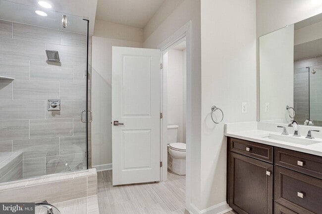 Building Photo - 43469 Grandmoore St