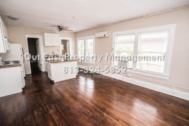 Building Photo - 549 2nd St N