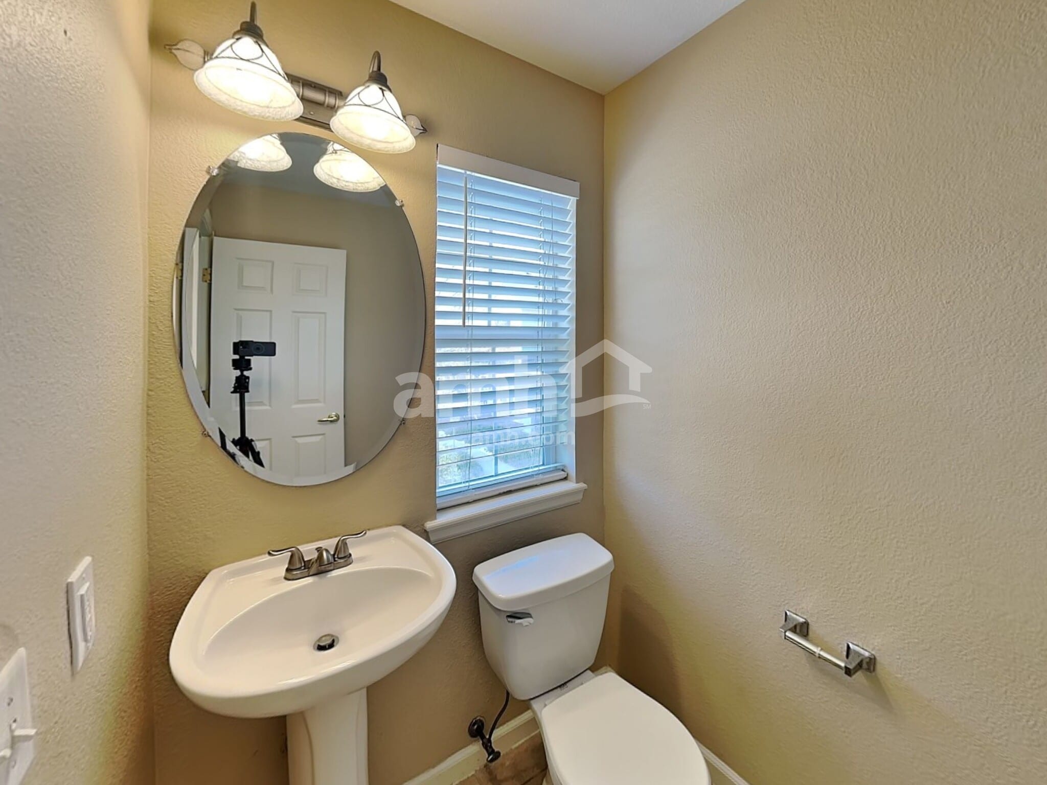 Building Photo - 1473 Bergen Rock St