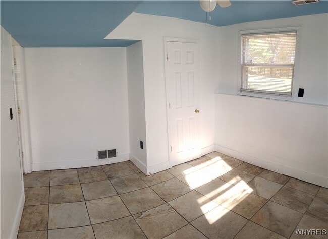 Building Photo - 3707 Horan Rd