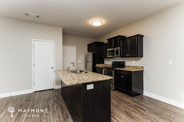 Building Photo - 1004 Allegiance Dr