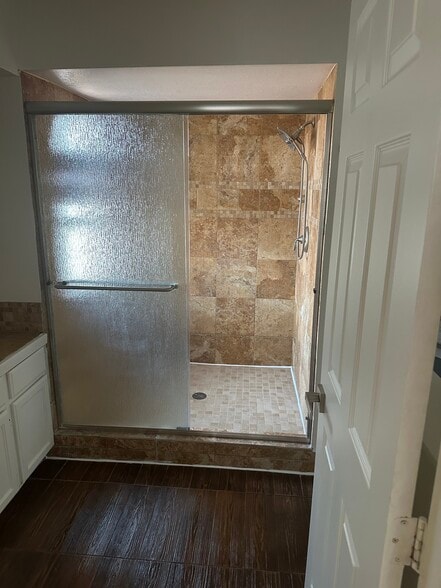 Building Photo - 8140 Spur Ct