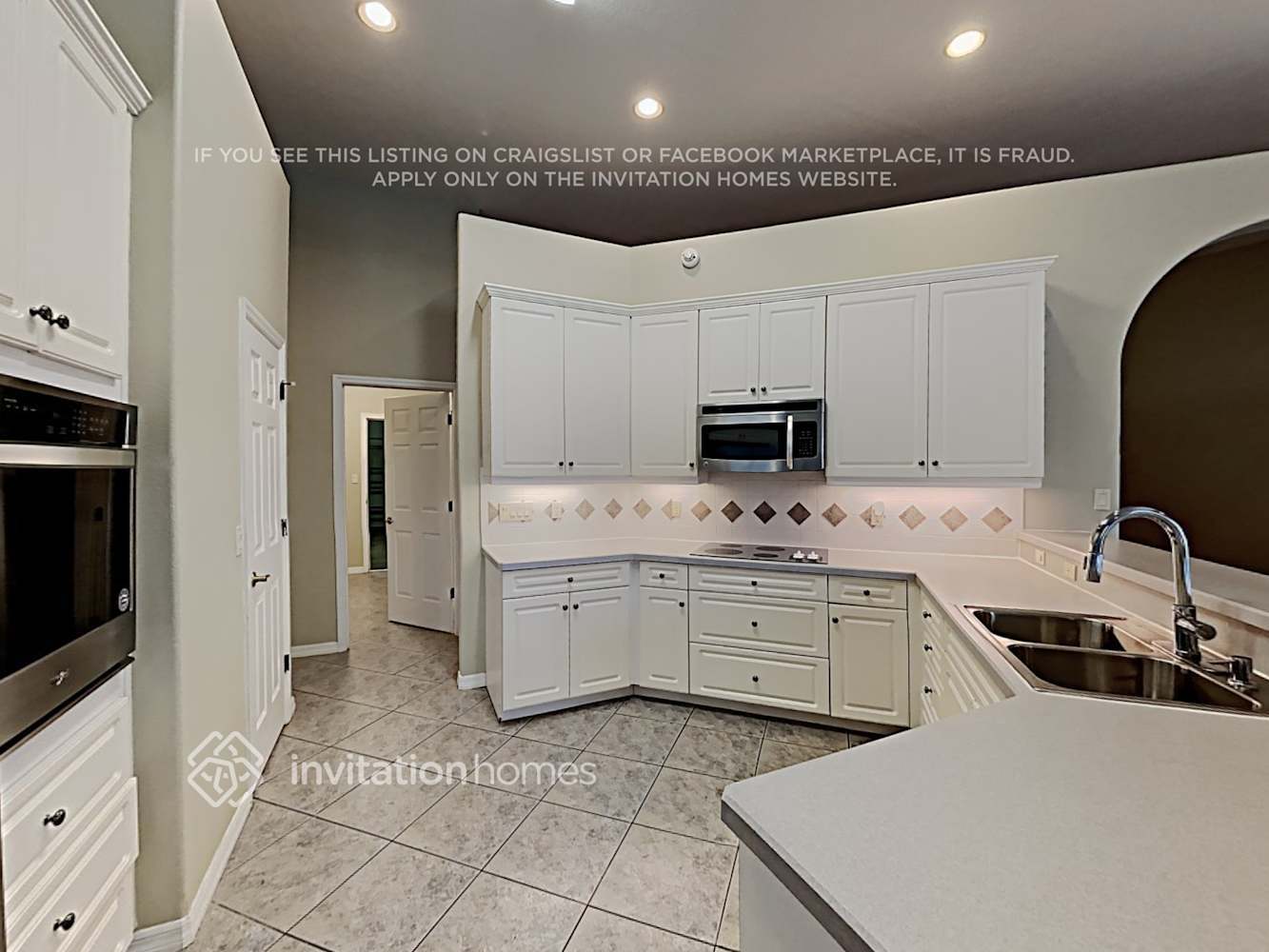 Building Photo - 8119 Belshire Dr