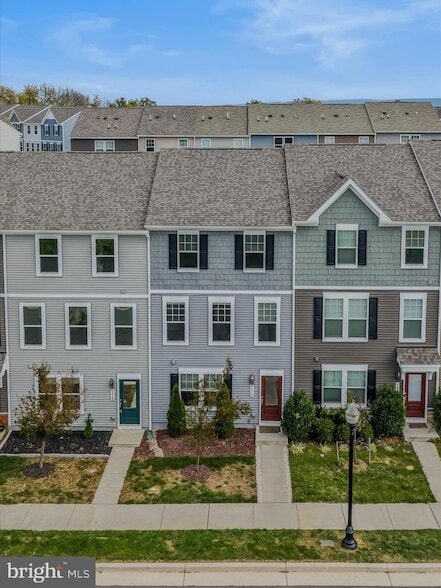 Building Photo - 179 Presidents Pointe Ave