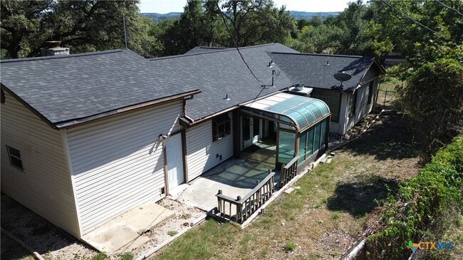 Building Photo - 103 Crestview Dr