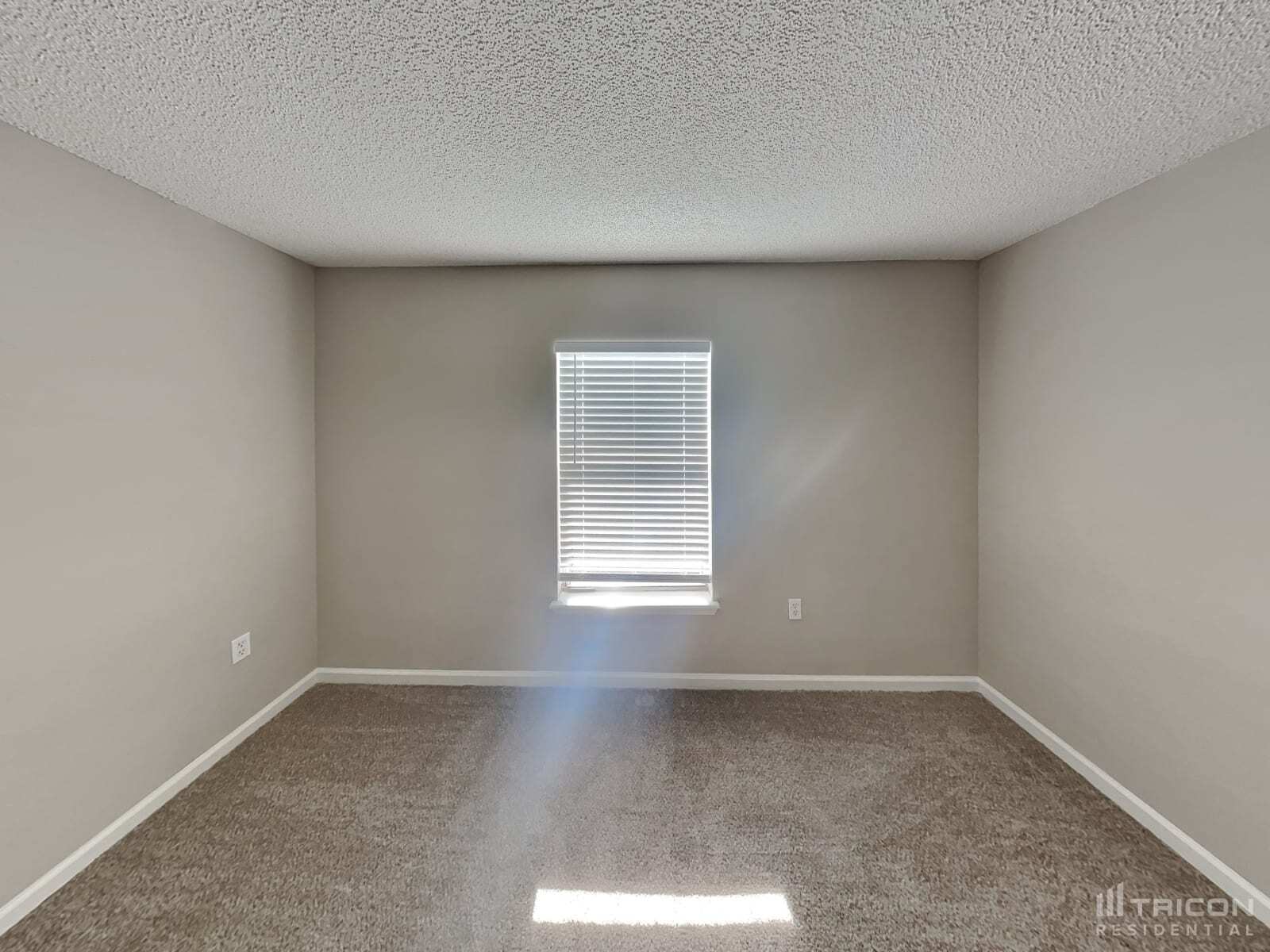 Building Photo - 3346 Double Ln