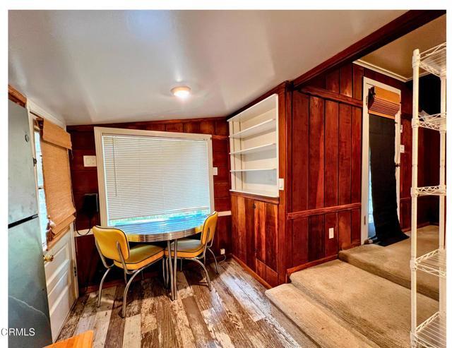 Building Photo - 586 Los Rocas Dr