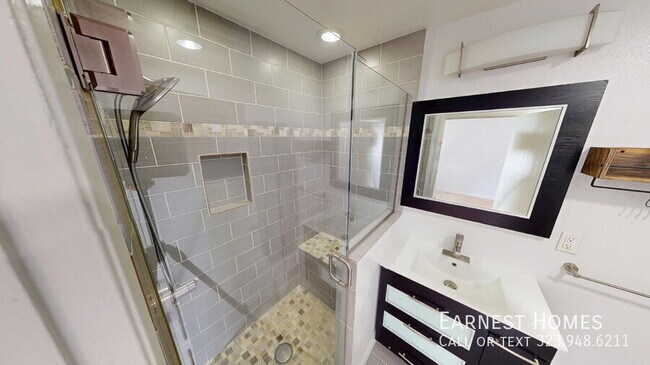 Building Photo - 5115 Kester Ave