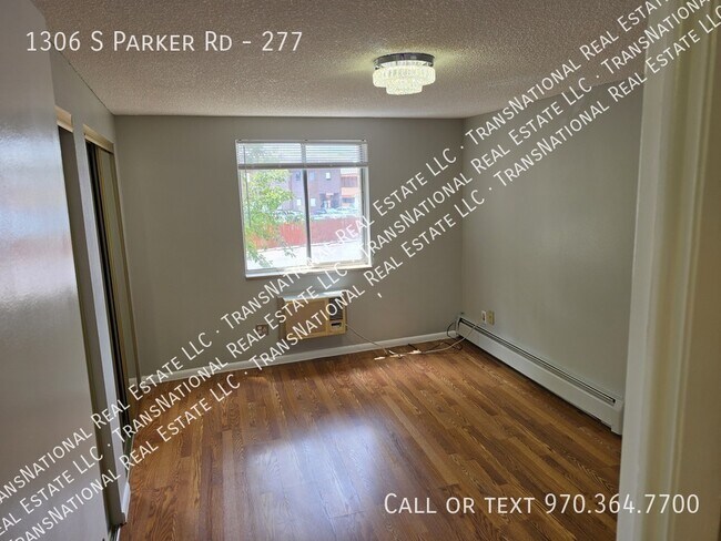 Building Photo - 1306 S Parker Rd