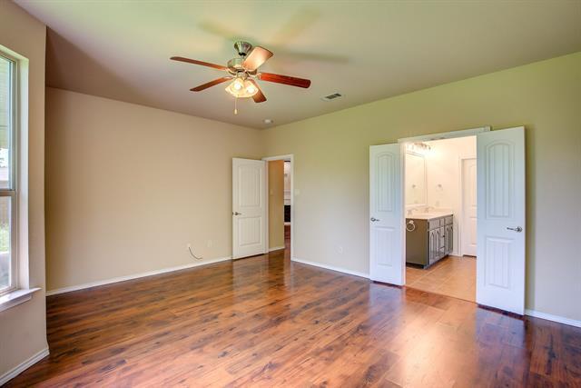 Building Photo - 1109 Central Village Dr