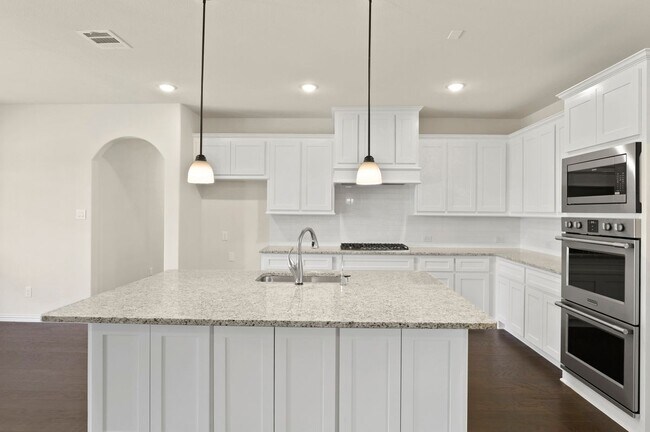 Building Photo - 601 Winslow Ln