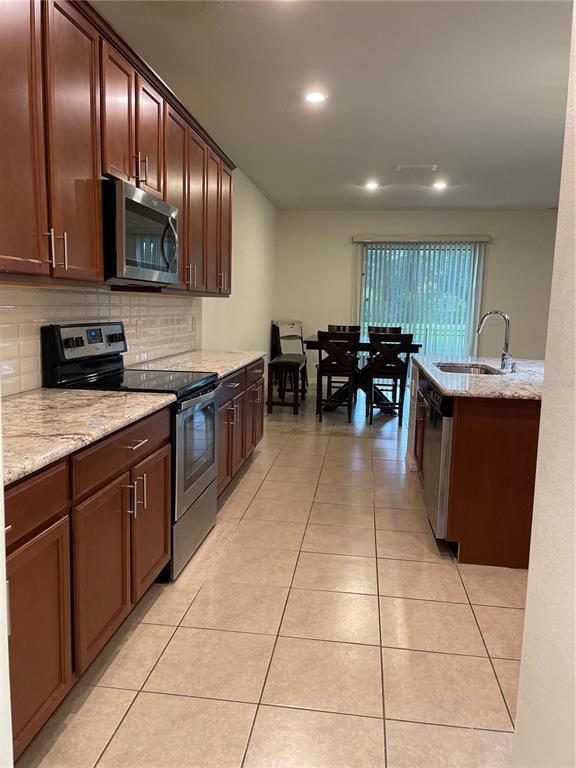 Building Photo - 12137 Sumter Dr