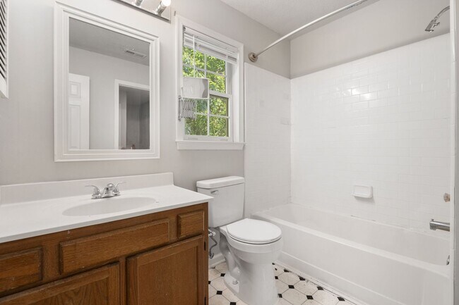 Building Photo - 3302 Lassiter St