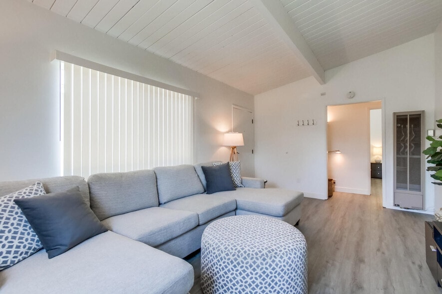 Primary Photo - 4114 Fond du Lac Ave