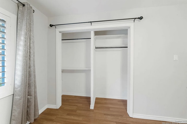 Building Photo - 6519 Spring Manor St