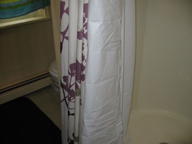 Building Photo - 195 Lippitt St